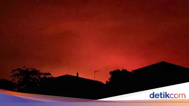 fenomena langit merah australia — ID news