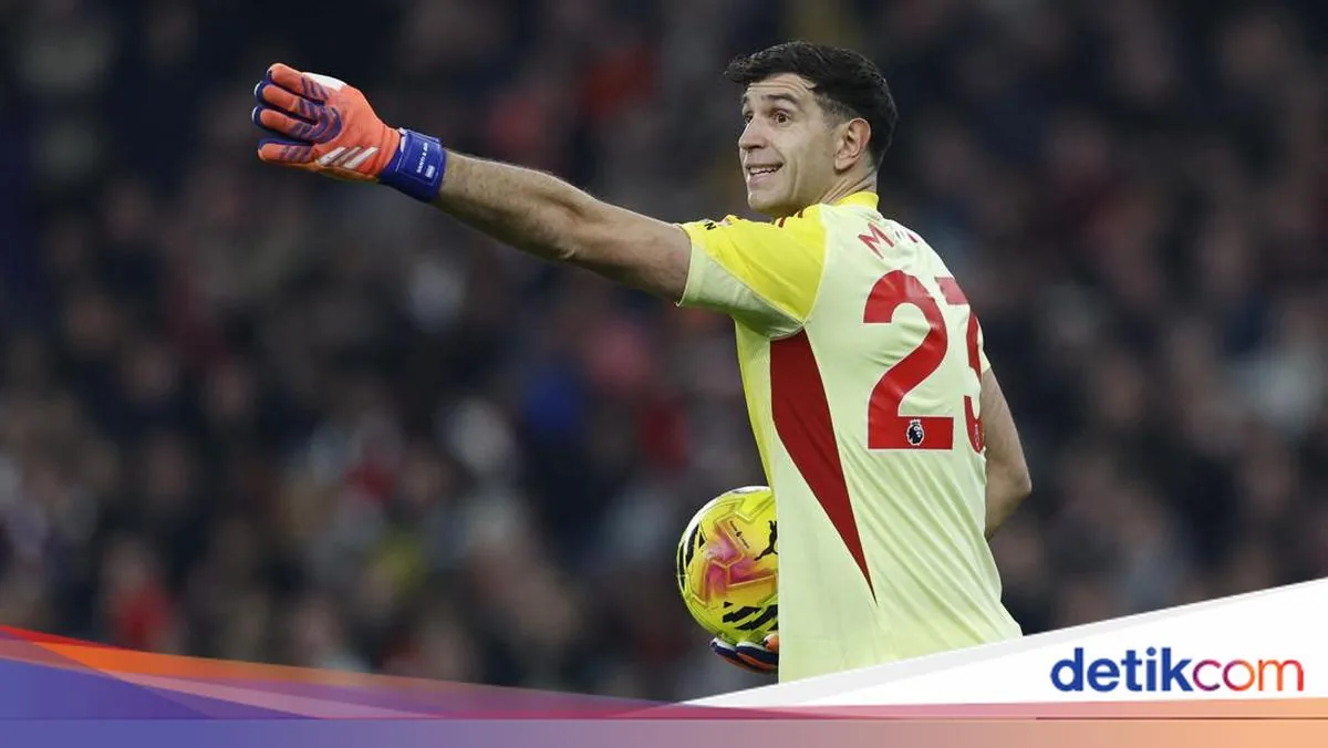 Dibu Martinez sudah menyetujui tawaran Juventus, tetapi Aston Villa tidak mau memberi diskon