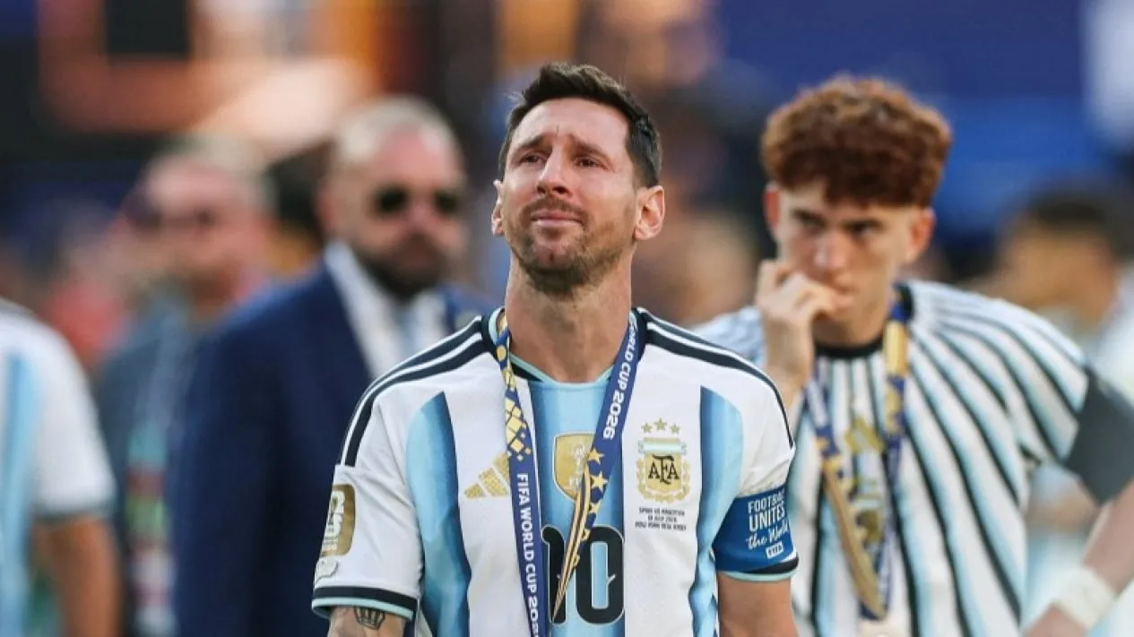 Jajak Pendapat: Penurunan Tajam Popularitas Messi di Kalangan Warga Inggris