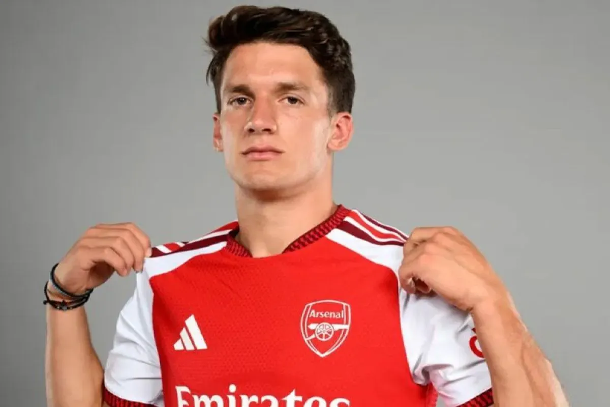 Arsenal rampungkan transfer Christos Tzolis dari Club Brugge