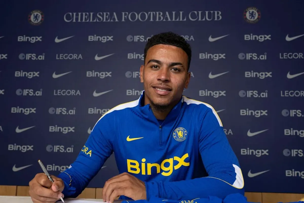 Morgan Rogers resmi pindah dari Aston Villa ke Chelsea
