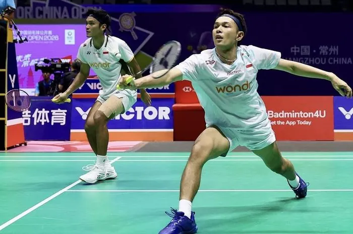Ganda putra Indonesia, Fajar Alfian/Muhammad Shohibul Fikri, pada babak final China Open 2026 di Olympic Sports Center Gymnasium, Changzhou, Minggu (26/7/2026).