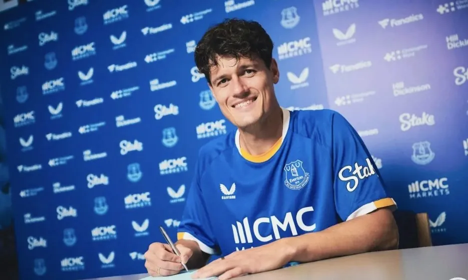 Perkuat Lini Tengah, Everton Resmi Amankan Christian Norgaard dari Arsenal
